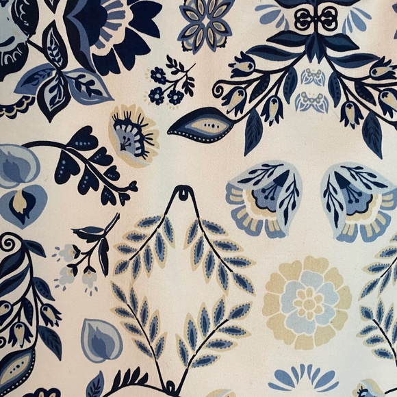 Super Cute Floral Skort w/ matching blouse, XXL and 18 - Picture 7 of 10